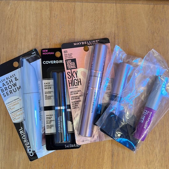 NWT Bundle 5 of Maybelline & Cover Girl Products - Picture 1 of 1